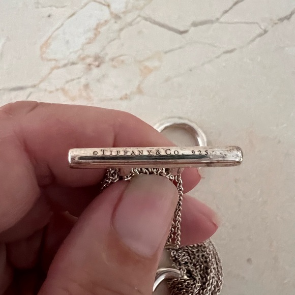 TIFFANY & CO.
Mesh Heart Multistrand Toggle Bracelet - Picture 5 of 6